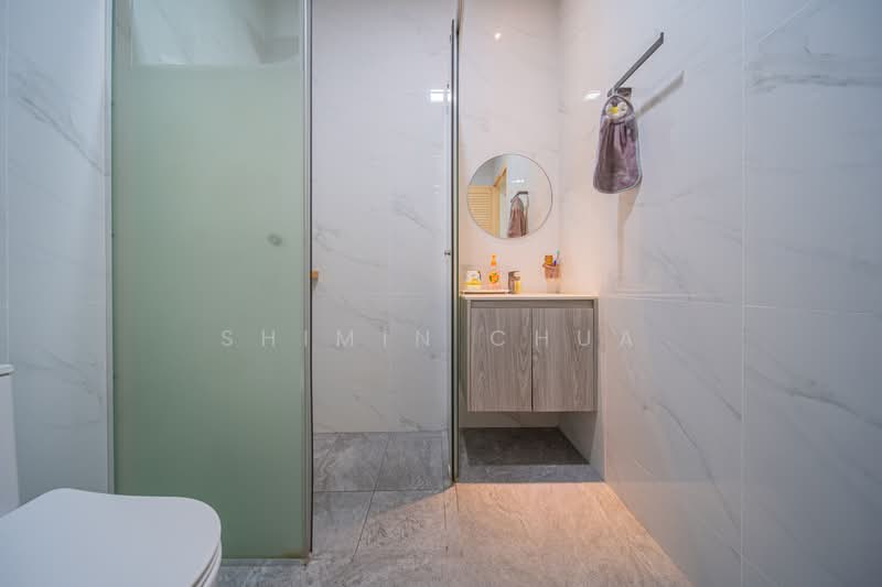 Parc Rosewood, 71 Rosewood Drive, 2 Bedrooms, 581 sqft, Condominium For Sale, by Shimin Chua, 500114457 - Bathroom - PropertyGuru.com.sg