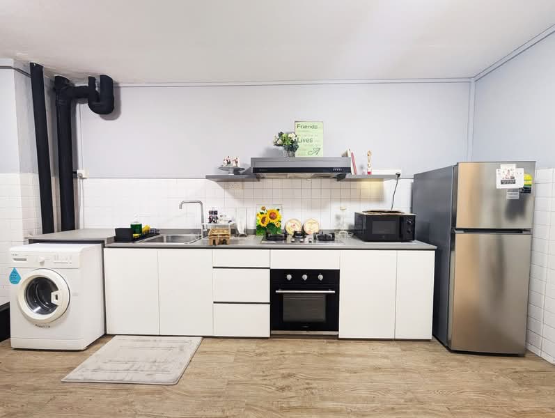 103 Serangoon North Avenue 1, 103 Serangoon North Avenue 1, 3 Bedrooms, 979 sqft, HDB Flat For Rent, by Nic Tan, 500114464 - Kitchen - PropertyGuru.com.sg