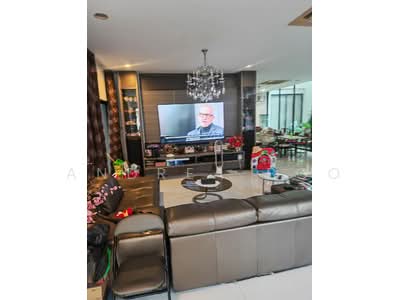 For Sale - Katong cul-de-sac move in Semi D