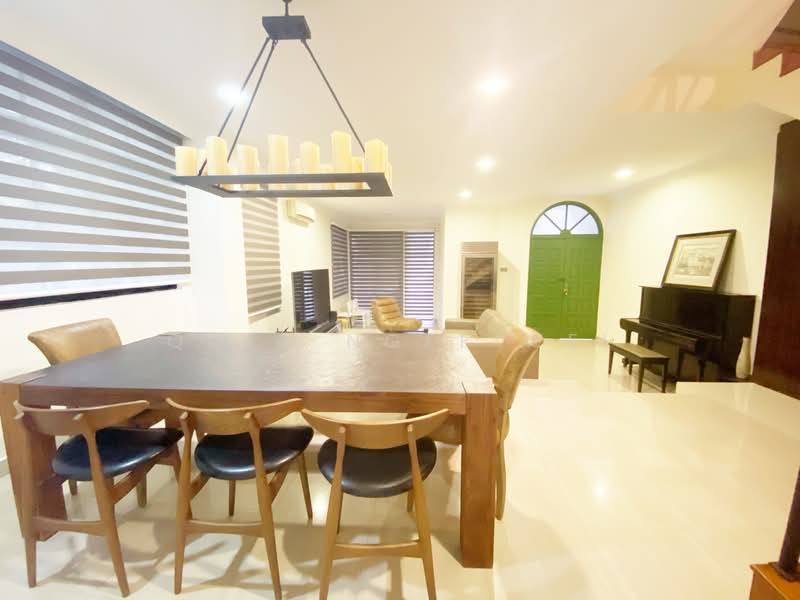 Landed at Jalan Lim Tai See, , 4 Bedrooms, 2,939 sqft, Terraced House For Rent, by Quek Ngee Wei, 500114466 - Living Room - PropertyGuru.com.sg