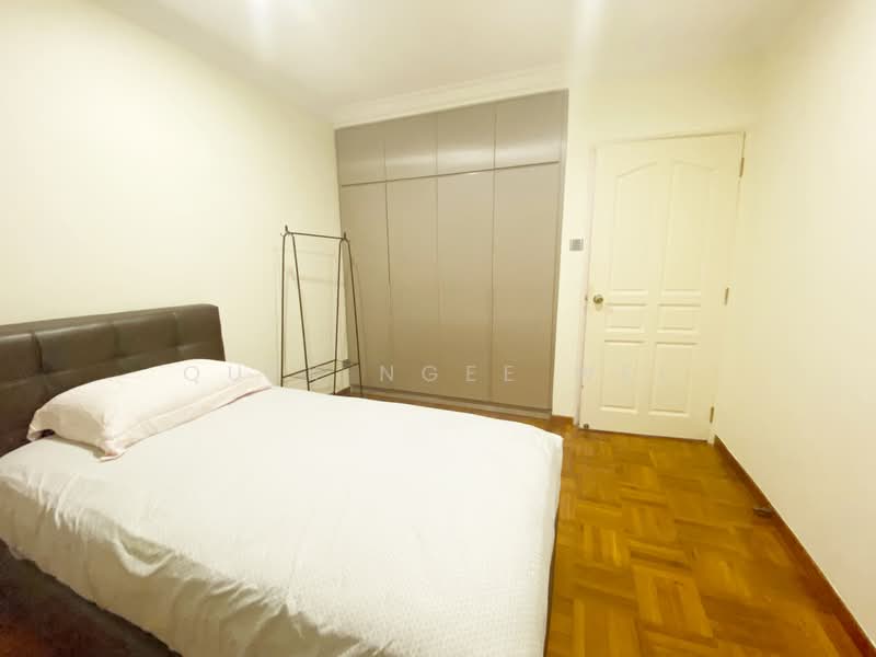 Landed at Jalan Lim Tai See, , 4 Bedrooms, 2,939 sqft, Terraced House For Rent, by Quek Ngee Wei, 500114466 - Bedroom - PropertyGuru.com.sg