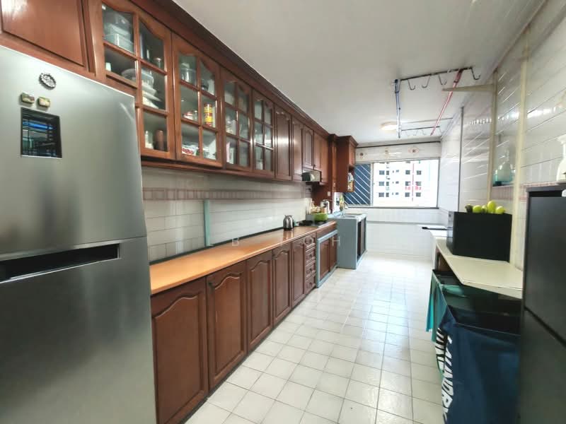 315 Bukit Batok Street 32, 315 Bukit Batok Street 32, 3 Bedrooms, 1,109 sqft, HDB Flat For Sale, by LB Toh, 500114467 - Kitchen - PropertyGuru.com.sg