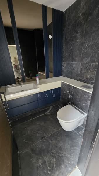 Jalan Pisang North Bridge Rd, Jalan Pisang, Beach Road / Bugis / Rochor, 1,137 sqft, Shop / Shophouse For Rent, by Hashim Bahashwan, 500114474 - Bathroom - CommercialGuru.com.sg