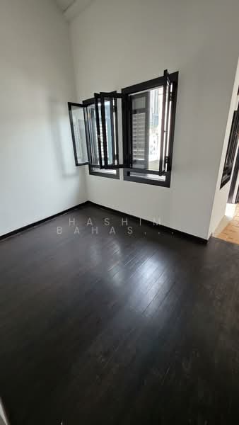 Jalan Pisang North Bridge Rd, Jalan Pisang, Beach Road / Bugis / Rochor, 1,137 sqft, Shop / Shophouse For Rent, by Hashim Bahashwan, 500114474 - Interior - CommercialGuru.com.sg
