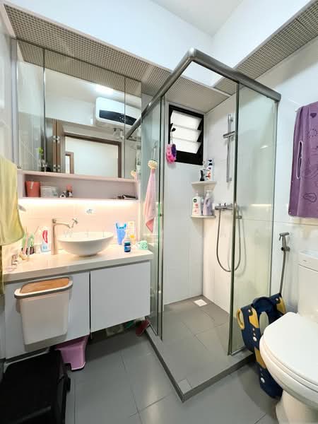 111B Alkaff Crescent, 111B Alkaff Crescent, 3 Bedrooms, 1,001 sqft, HDB Flat For Sale, by Wilson Mah, 500114496 - Bathroom - PropertyGuru.com.sg