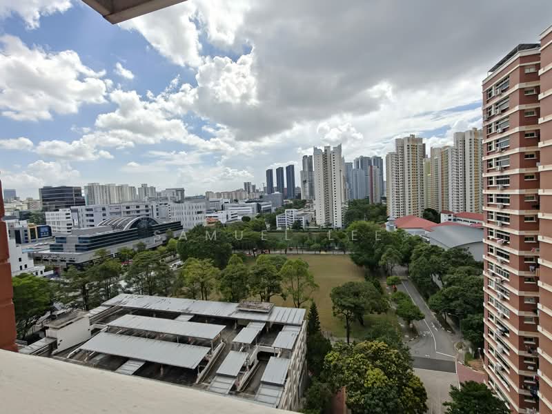 130 Clarence Lane, 130 Clarence Lane, 4 Bedrooms, 1,119 sqft, HDB Flat For Sale, by Samuel Lee, 500114498 - Exterior - PropertyGuru.com.sg