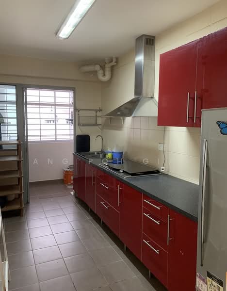 229 Bukit Batok East Avenue 3, 229 Bukit Batok East Avenue 3, 3 Bedrooms, 1,033 sqft, HDB Flat For Rent, by Ang Poh Giap, 500114500 - Kitchen - PropertyGuru.com.sg