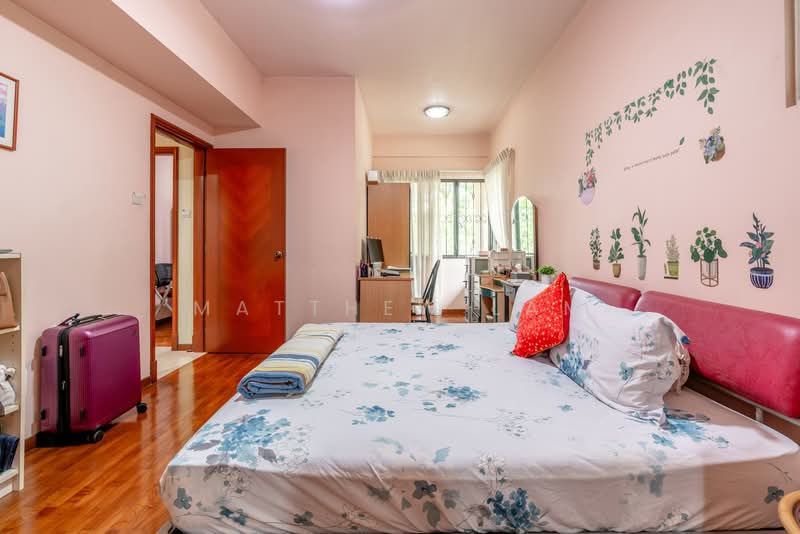 Seletar Springs Condominium, 100 Gerald Drive, 3 Bedrooms, 1,302 sqft, Condominium For Sale, by Matthew Lam, 500114510 - Bedroom - PropertyGuru.com.sg