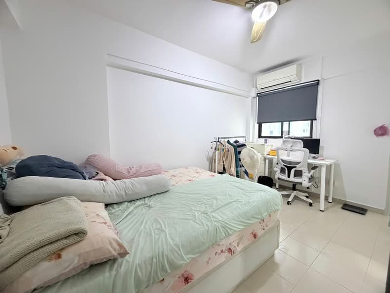 224 Jurong East Street 21, 224 Jurong East Street 21, 3 Bedrooms, 979 sqft, HDB Flat For Sale, by Baven Tan, 500114515 - Bedroom - PropertyGuru.com.sg