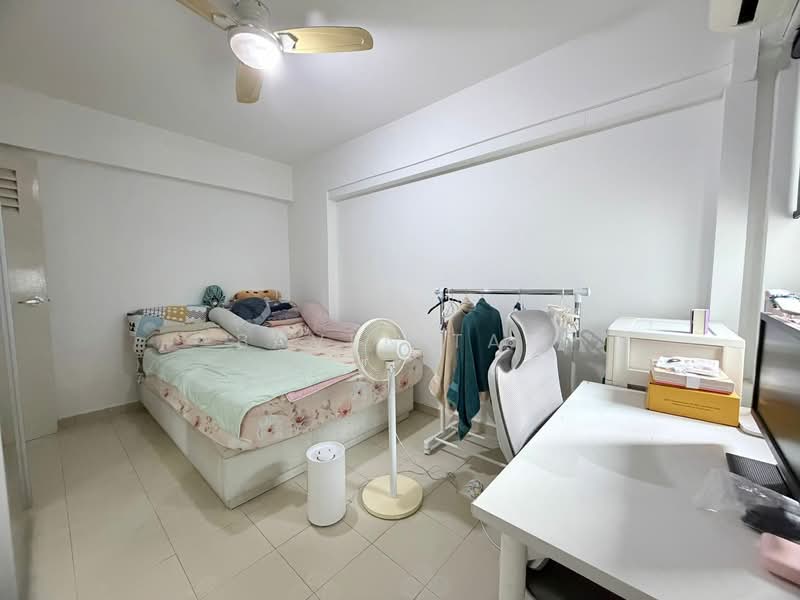 224 Jurong East Street 21, 224 Jurong East Street 21, 3 Bedrooms, 979 sqft, HDB Flat For Sale, by Baven Tan, 500114515 - Bedroom - PropertyGuru.com.sg