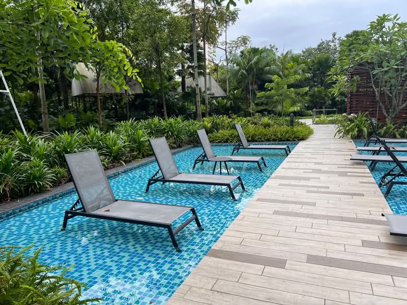 Parc Riviera, 101 West Coast Vale, Room Rental, 250 sqft, Condominium For Rent, by Shawn Sim, 500114520 - Pool - PropertyGuru.com.sg