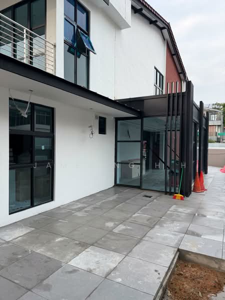 Comfort Garden, 1 Hong San Walk, 6 Bedrooms, 5,000 sqft, Semi-Detached House For Rent, by James Ng H H, 500114521 - Exterior - PropertyGuru.com.sg