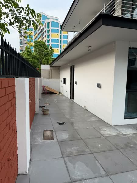 Comfort Garden, 1 Hong San Walk, 6 Bedrooms, 5,000 sqft, Semi-Detached House For Rent, by James Ng H H, 500114521 - Exterior - PropertyGuru.com.sg