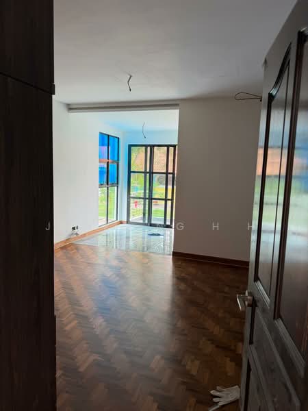 Comfort Garden, 1 Hong San Walk, 6 Bedrooms, 5,000 sqft, Semi-Detached House For Rent, by James Ng H H, 500114521 - Interior - PropertyGuru.com.sg