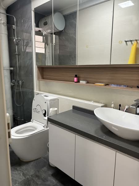 585 Pasir Ris Street 53, 585 Pasir Ris Street 53, 4 Bedrooms, 1,571 sqft, HDB Flat For Sale, by Angie Ong, 500114529 - Common Bathroom - PropertyGuru.com.sg