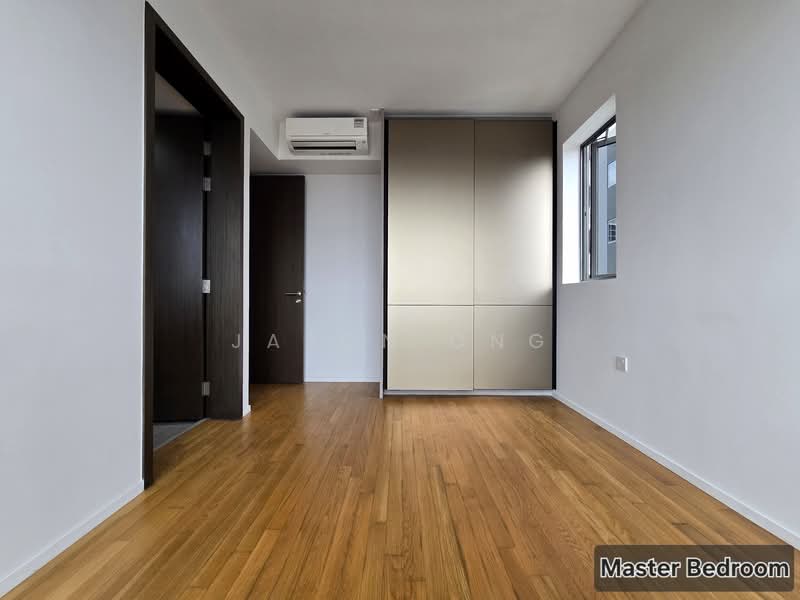 AMO Residence, 23 Ang Mo Kio Rise, 4 Bedrooms, 1,292 sqft, Condominium For Sale, by Jason Ong, 500114534 - Master Bedroom - PropertyGuru.com.sg