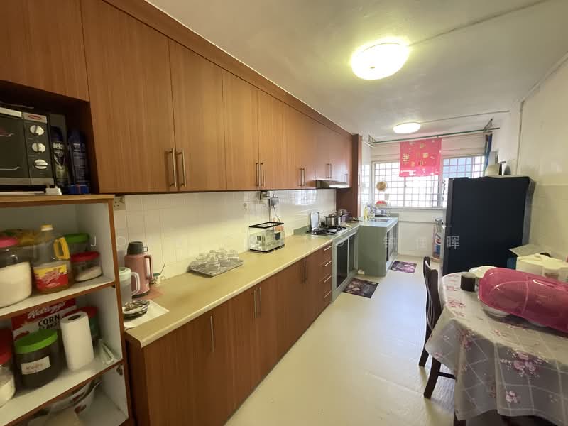 511 Bukit Batok Street 52, 511 Bukit Batok Street 52, 3 Bedrooms, 904 sqft, HDB Flat For Sale, by Joan Cheng 钟佳晖, 500114535 - Kitchen - PropertyGuru.com.sg