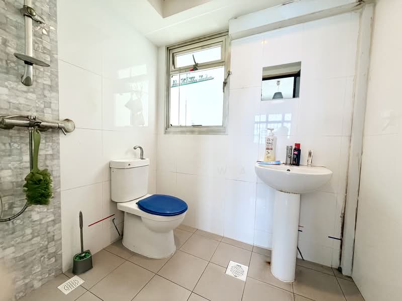 365C Sembawang Crescent, 365C Sembawang Crescent, 2 Bedrooms, 732 sqft, HDB Flat For Sale, by Emmy Wan, 500114544 - Bathroom - PropertyGuru.com.sg