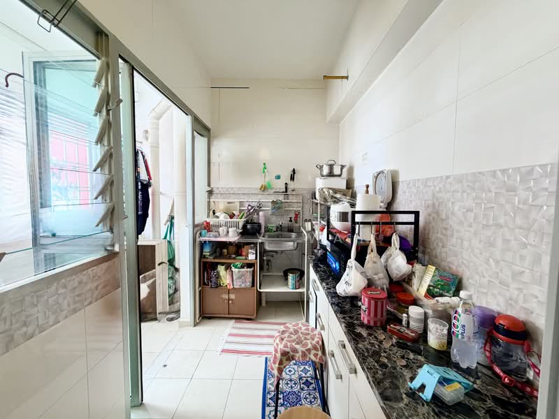 365C Sembawang Crescent, 365C Sembawang Crescent, 2 Bedrooms, 732 sqft, HDB Flat For Sale, by Emmy Wan, 500114544 - Kitchen - PropertyGuru.com.sg