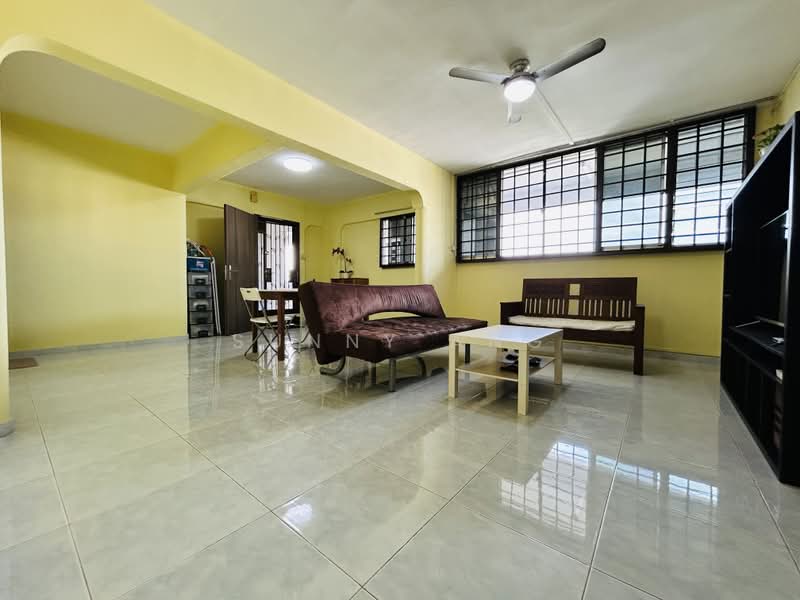 429 Pasir Ris Drive 6, 429 Pasir Ris Drive 6, 3 Bedrooms, 1,098 sqft, HDB Flat For Sale, by Sunny Ang, 500114571 - Living Room - PropertyGuru.com.sg