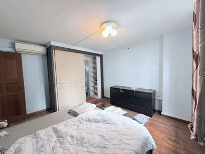 For Rent - 356C Admiralty Drive