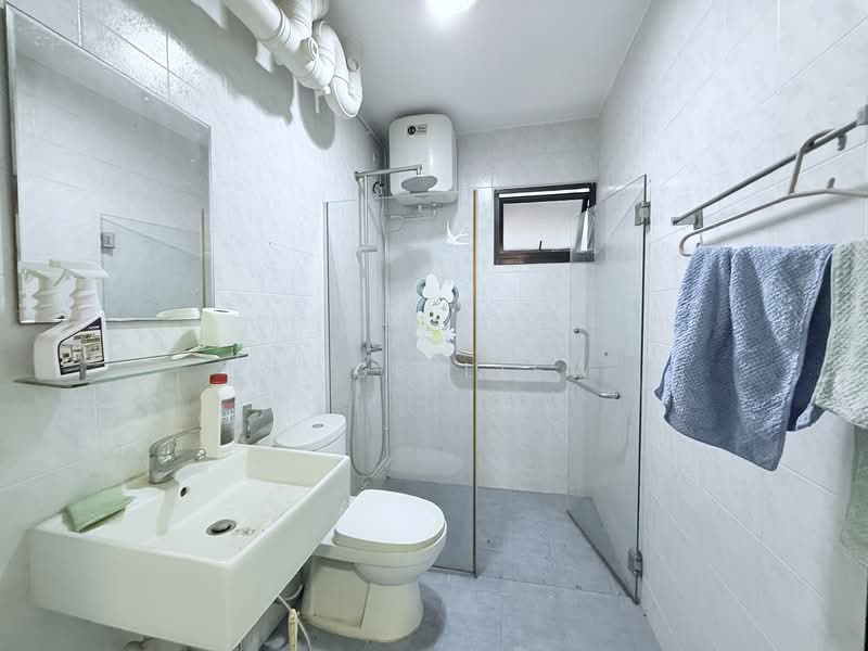 356C Admiralty Drive, 356C Admiralty Drive, 4 Bedrooms, 1,184 sqft, HDB Flat For Rent, by Elise Liew, 500114578 - Bathroom - PropertyGuru.com.sg