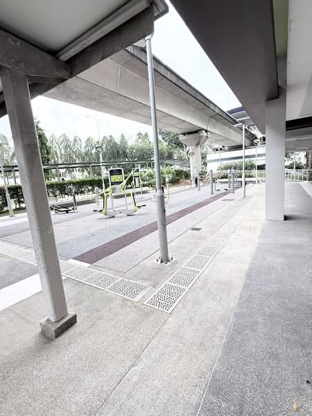 153 Jalan Teck Whye, 153 Jln Teck Whye, 1 Bedroom, 409 sqft, HDB Flat For Sale, by Jennifer Loh, 500114580 - Exercise ground Phoenix LRT sheltered - PropertyGuru.com.sg