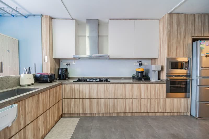 129 Yishun Street 11, 129 Yishun Street 11, 2 Bedrooms, 721 sqft, HDB Flat For Sale, by Lee Hon Chan, 500114585 - Kitchen - PropertyGuru.com.sg