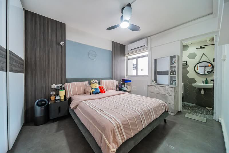 129 Yishun Street 11, 129 Yishun Street 11, 2 Bedrooms, 721 sqft, HDB Flat For Sale, by Lee Hon Chan, 500114585 - Bedroom - PropertyGuru.com.sg