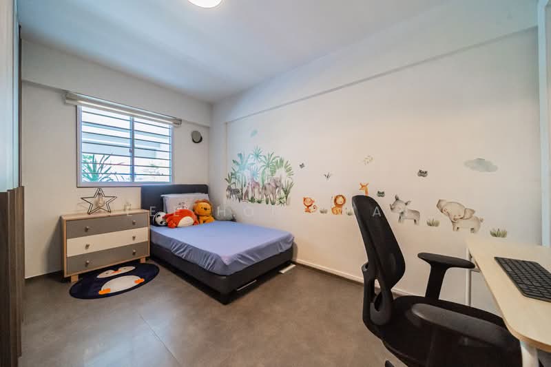 129 Yishun Street 11, 129 Yishun Street 11, 2 Bedrooms, 721 sqft, HDB Flat For Sale, by Lee Hon Chan, 500114585 - Bedroom - PropertyGuru.com.sg