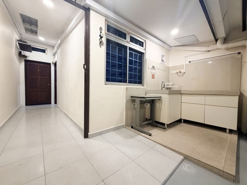 Suite At Conservation Terraced House In Joo Chiat Katong East Coast Area, Crane Road, Tanjong Katong Road, Joo Chiat Road, 1 Bedroom, 449 sqft, Conservation House For Rent, by Alex Goh, 500114588 - Kitchen - PropertyGuru.com.sg