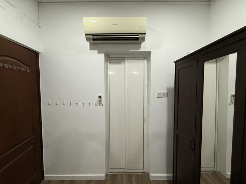 Suite At Conservation Terraced House In Joo Chiat Katong East Coast Area, Crane Road, Tanjong Katong Road, Joo Chiat Road, Room Rental, 450 sqft, Conservation House For Rent, by Alex Goh, 500114594 - Interior - PropertyGuru.com.sg