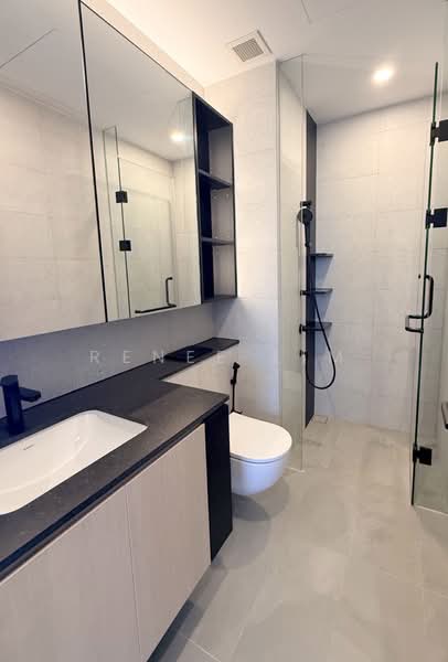 Jervois Mansion, 16 Jervois Close, 4 Bedrooms, 1,540 sqft, Condominium For Rent, by Renee Lim, 500114603 - Common Bathroom - PropertyGuru.com.sg