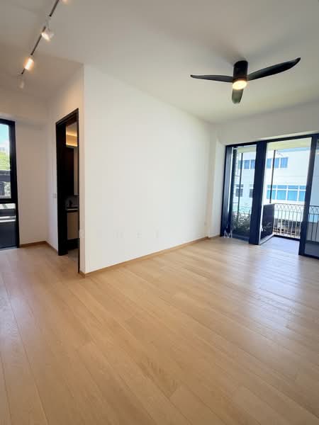 Jervois Mansion, 16 Jervois Close, 4 Bedrooms, 1,540 sqft, Condominium For Rent, by Renee Lim, 500114603 - Master Bedroom - PropertyGuru.com.sg