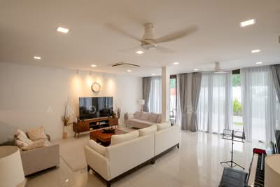 For Sale - Regular Plot ! Move in Semi Detached