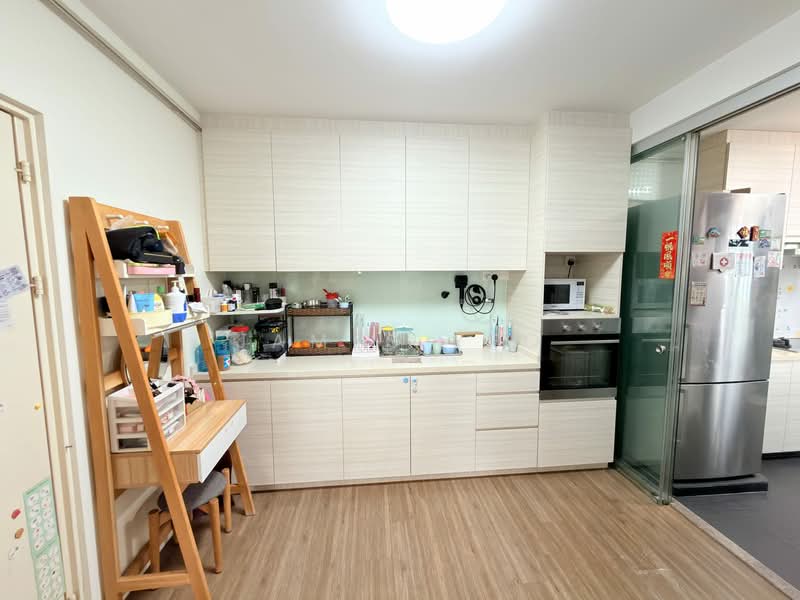 649A Jurong West Street 61, 649A Jurong West Street 61, 3 Bedrooms, 1,184 sqft, HDB Flat For Sale, by James Yeo, 500114623 - Kitchen - PropertyGuru.com.sg