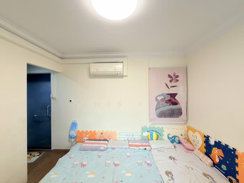 649A Jurong West Street 61, 649A Jurong West Street 61, 3 Bedrooms, 1,184 sqft, HDB Flat For Sale, by James Yeo, 500114623 - Bedroom - PropertyGuru.com.sg
