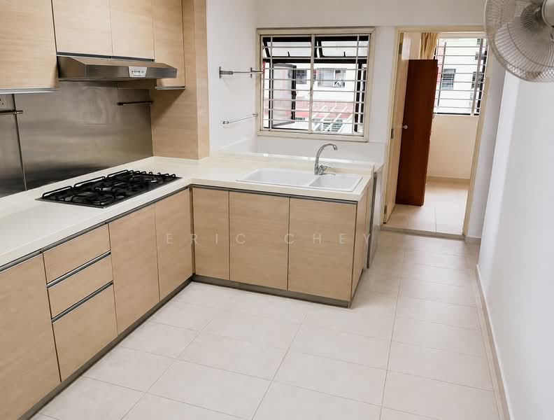 29 Kelantan Road, 29 Kelantan Road, Farrer Park / Serangoon Rd, 2 Bedrooms, 796 sqft, HDB Flat For Sale, by Eric Chey, 500114624 - Kitchen - PropertyGuru.com.sg