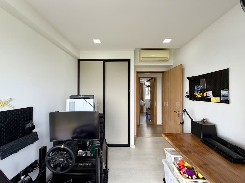 Blossom Residences, 30 Segar Road, 3 Bedrooms, 1,690 sqft, Executive Condominium For Sale, by Wong Li Ting, 500114631 - Common Bedroom - PropertyGuru.com.sg