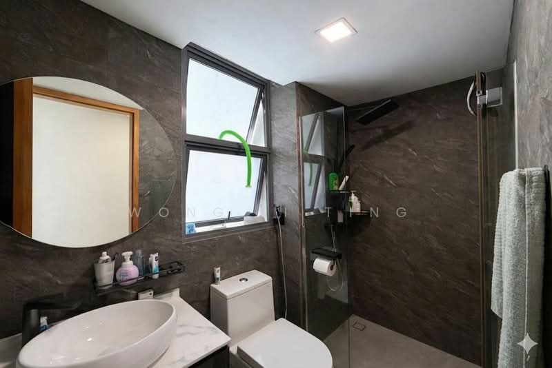 Blossom Residences, 30 Segar Road, 3 Bedrooms, 1,690 sqft, Executive Condominium For Sale, by Wong Li Ting, 500114631 - Bathroom - PropertyGuru.com.sg