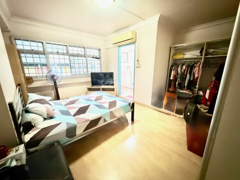 345 Tampines Street 33, 345 Tampines Street 33, 3 Bedrooms, 1,140 sqft, HDB Flat For Sale, by Regina Huang, 500114633 - Bedroom - PropertyGuru.com.sg