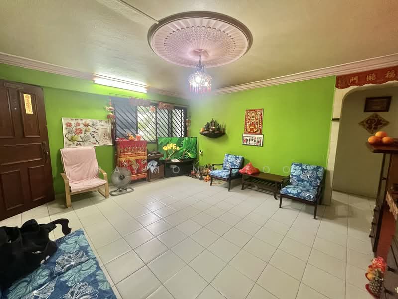 111 Serangoon North Avenue 1, 111 Serangoon North Avenue 1, 3 Bedrooms, 980 sqft, HDB Flat For Sale, by Raymond Foo, 500114636 - Living Room - PropertyGuru.com.sg