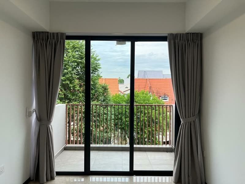 Royalgreen, 2 Anamalai Avenue, 2 Bedrooms, 721 sqft, Condominium For Rent, by Janelle Ho, 500114643 - Balcony - PropertyGuru.com.sg