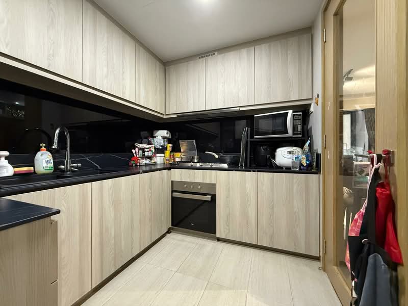 Westwood Residences EC, 188 Westwood Avenue, 4 Bedrooms, 1,152 sqft, Condominium For Rent, by Amy Tan, 500114645 - Kitchen - PropertyGuru.com.sg