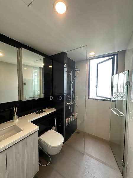Gem Residences, , Room Rental, 215 sqft, Condominium For Rent, by Ng Dorrynn, 500114655 - Bathroom - PropertyGuru.com.sg