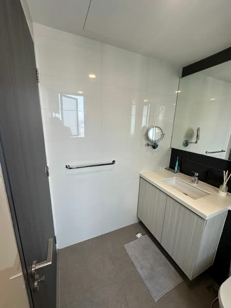 Gem Residences, , Room Rental, 215 sqft, Condominium For Rent, by Ng Dorrynn, 500114655 - Bathroom - PropertyGuru.com.sg