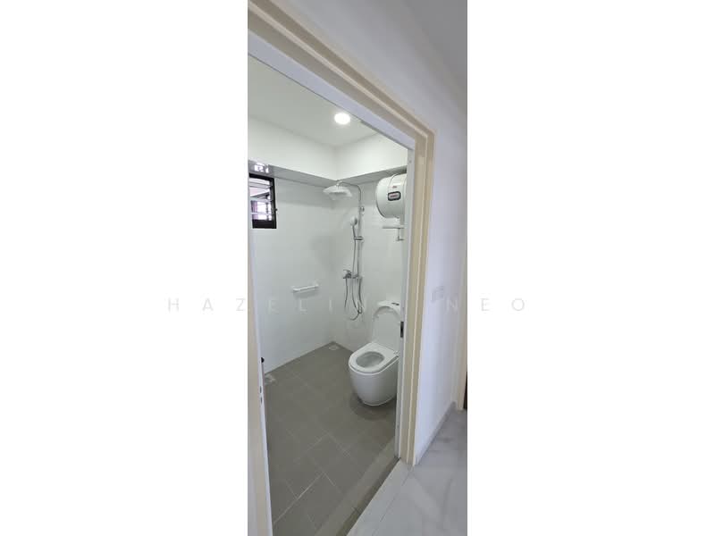 550A Segar Road, 550A Segar Road, Room Rental, 100 sqft, HDB Flat For Rent, by Hazeline Neo, 500114658 - Bathroom - PropertyGuru.com.sg