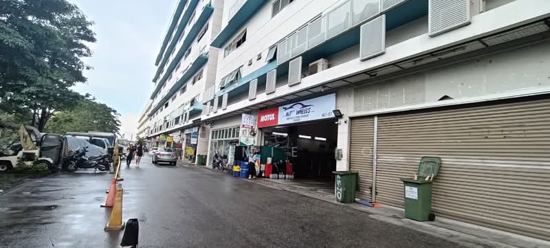 Pioneer Point, 5 Soon Lee Street, 1,701 sqft, Factory / Workshop (B2) For Sale, by Yammie Ho, 500114664 - Exterior - CommercialGuru.com.sg