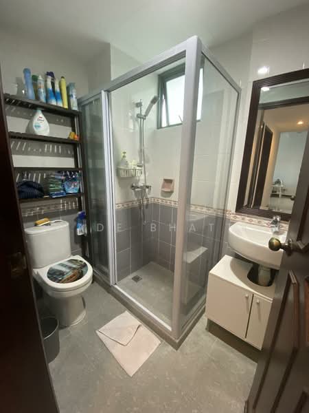 Stratford Court, 41A Bedok Ria Crescent, 3 Bedrooms, 1,152 sqft, Condominium For Sale, by Wade Bhatti, 500114682 - Guest Bathroom - PropertyGuru.com.sg