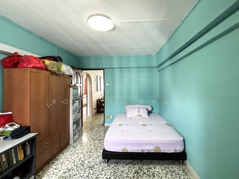 133 Bedok North Avenue 3, 133 Bedok North Avenue 3, 3 Bedrooms, 990 sqft, HDB Flat For Sale, by Royston Choy, 500114685 - Bedroom - PropertyGuru.com.sg